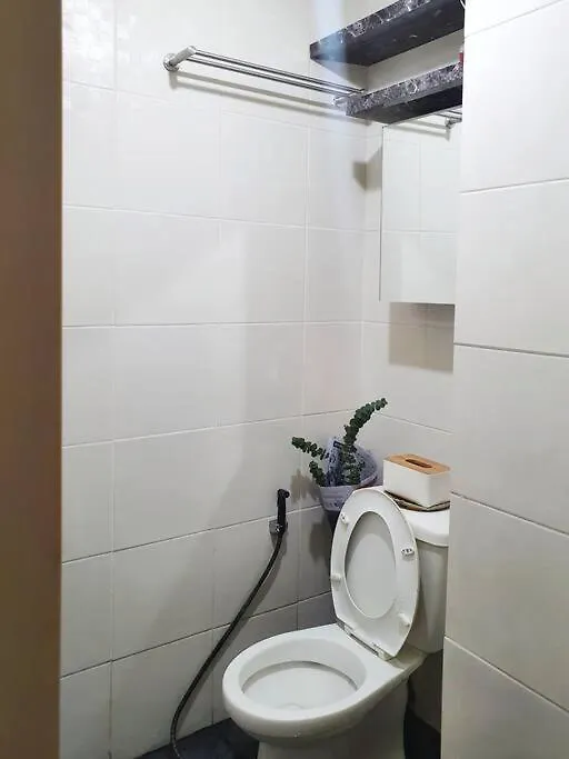 Netflix & Chill At A Cozy Place Manila Apartment